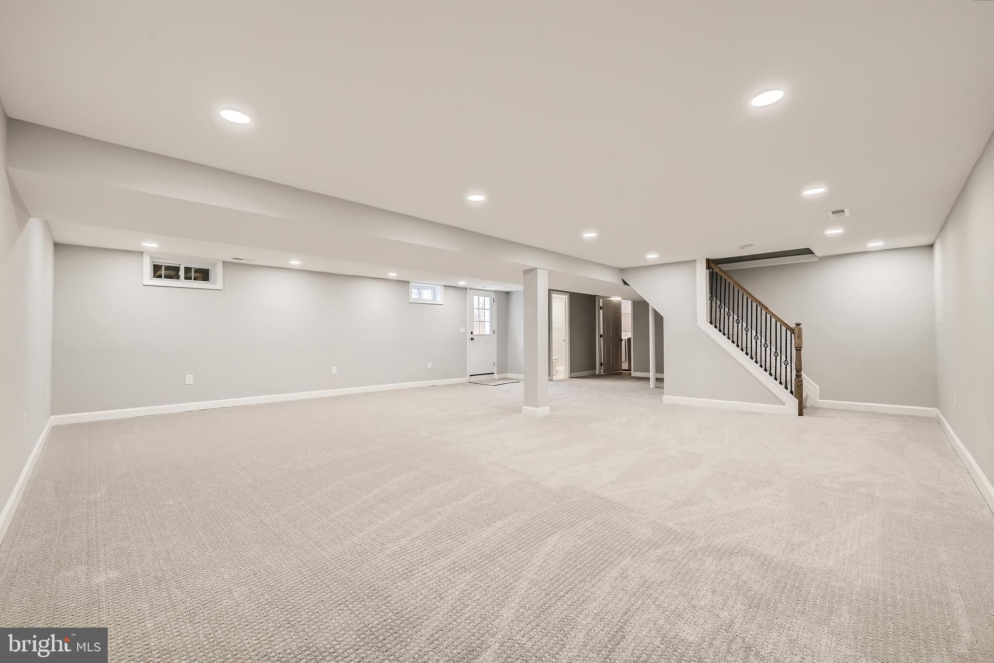 8703 Ashford Road Parkville, MD 21234 - Photo 19 of 27