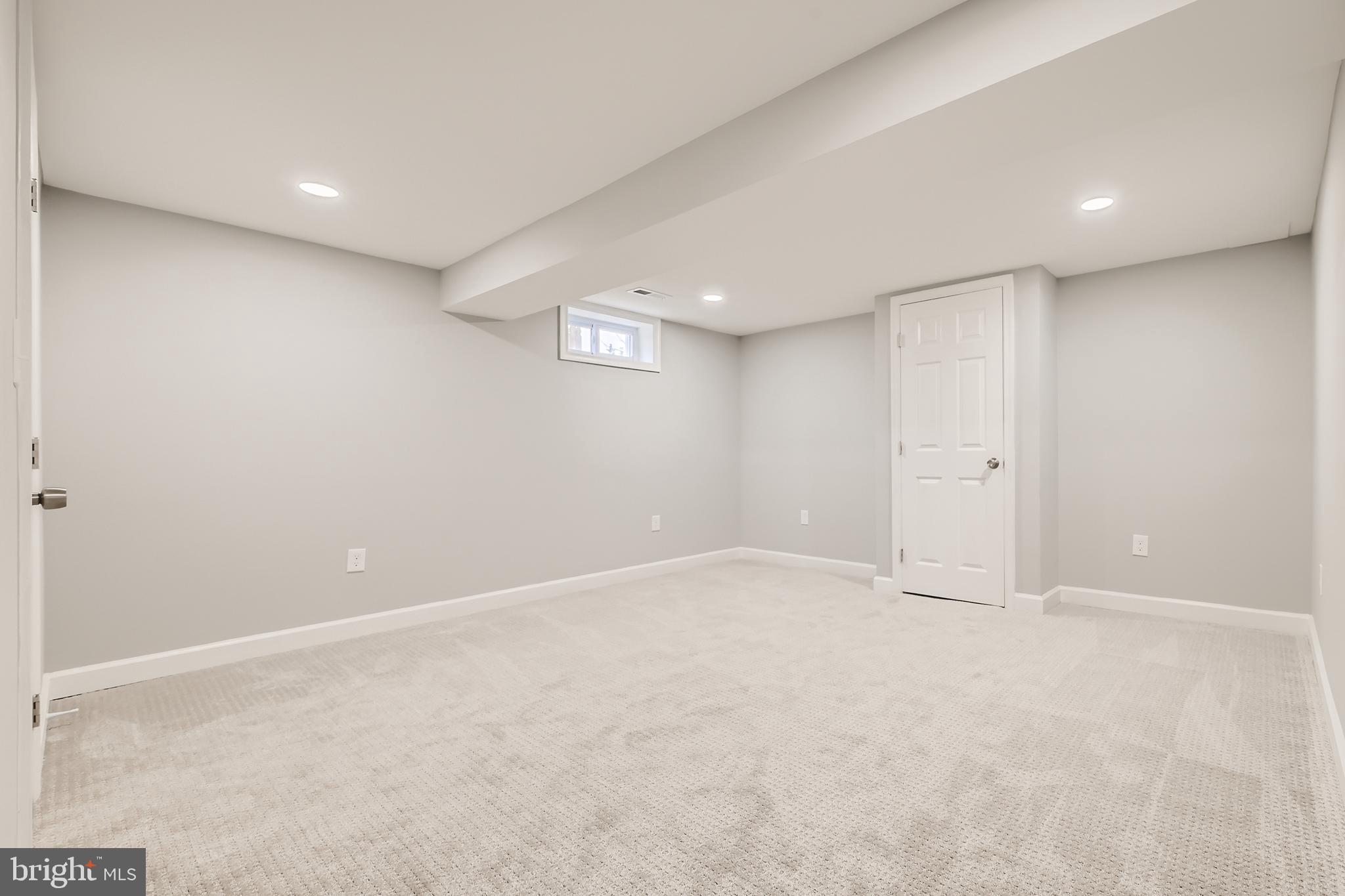 8703 Ashford Road Parkville, MD 21234 - Photo 21 of 27