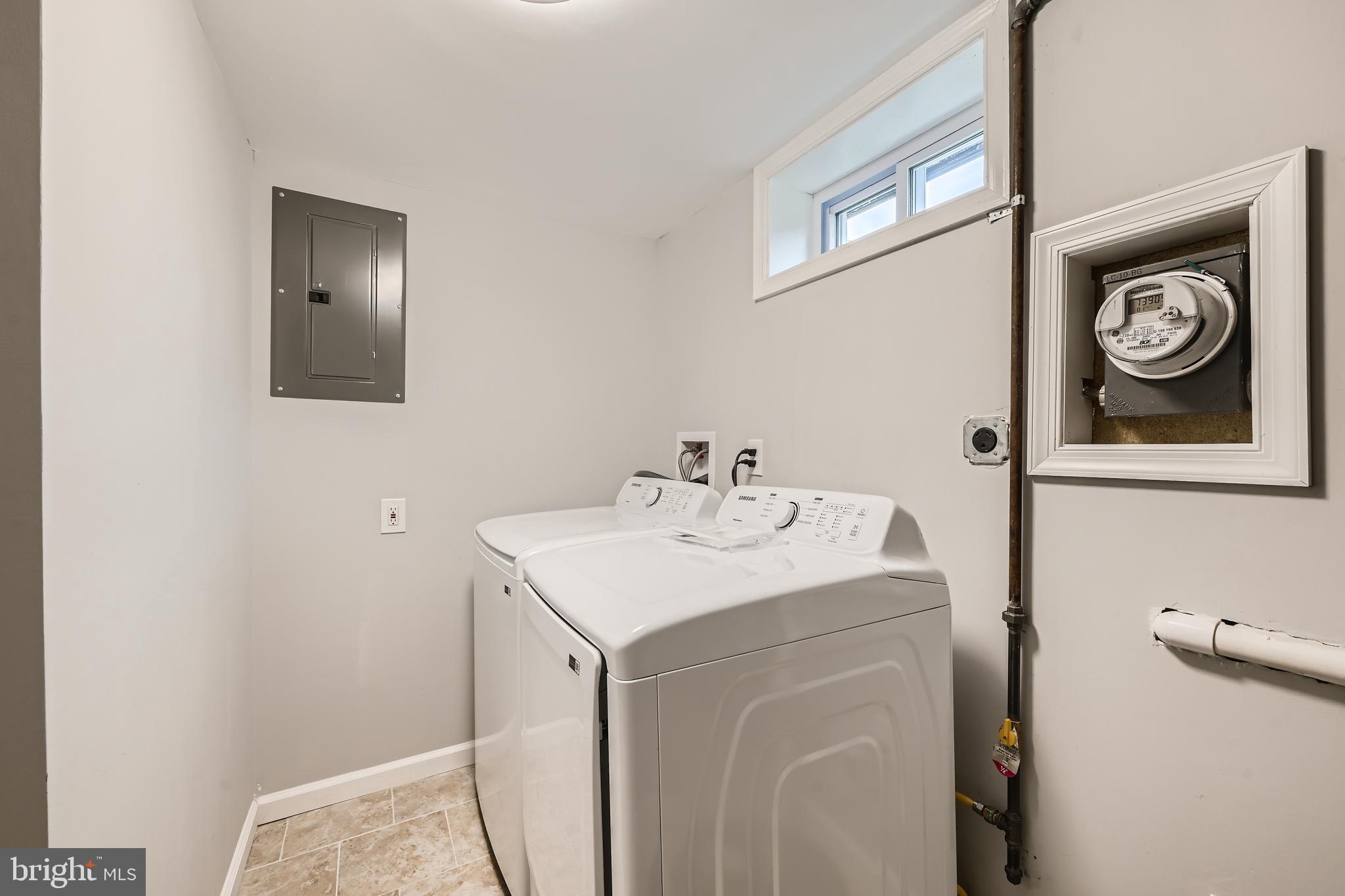 8703 Ashford Road Parkville, MD 21234 - Photo 23 of 27
