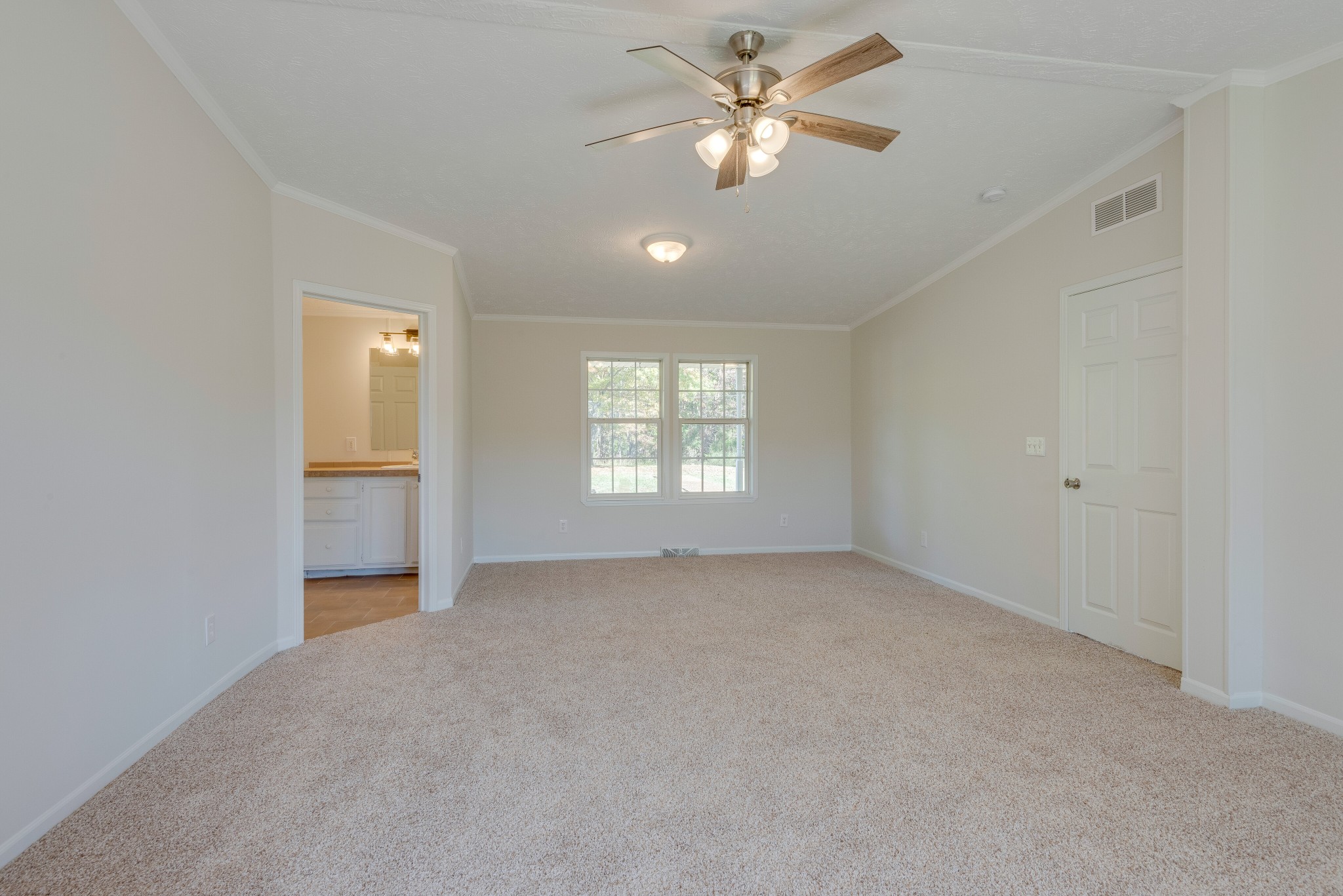 1085 Wildcat Road Dickson, TN 37055 - Photo 14 of 28 Gallery Image 14