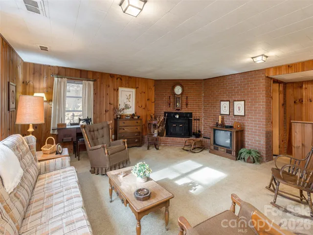 $675,000 | 28 Westridge Drive, Asheville, NC 28803