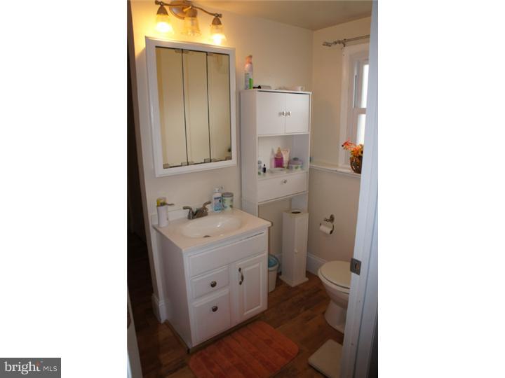 30 Homestead Road Stratford, NJ 08084 - Photo 21 of 25 Bathroom