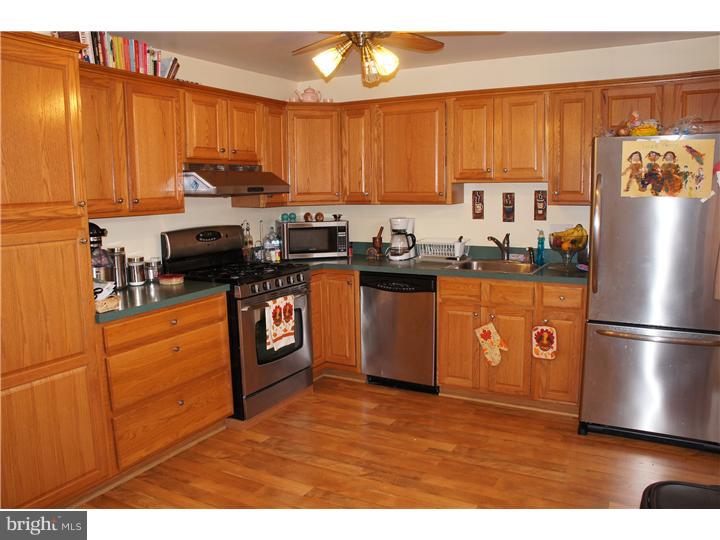 30 Homestead Road Stratford, NJ 08084 - Photo 7 of 25 Kitchen