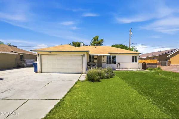 $379,990 | 44135 11th Street West, Lancaster, CA 93534