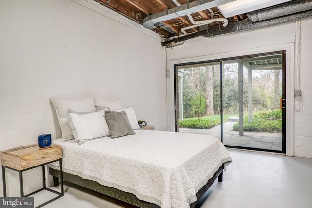 $2,350,130 | 5013 Randall Lane, Bethesda, MD 20816