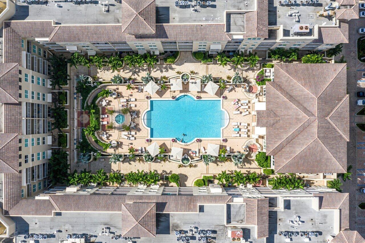 99 Southeast Mizner Boulevard, Unit 837 Boca Raton, FL 33432 - Photo 19 of 37 resort style pool