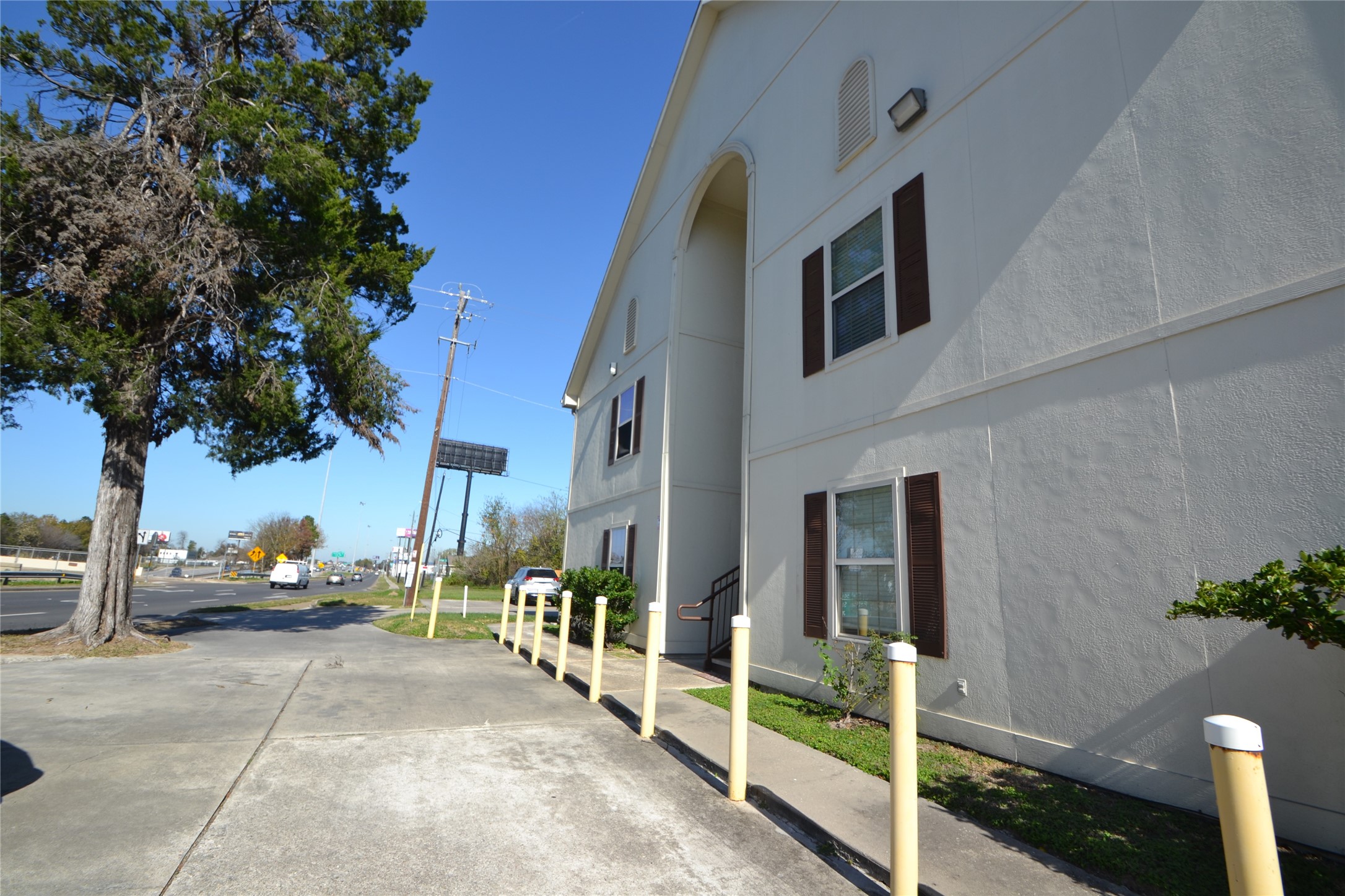 304 Dell Court, Unit 7 Houston, TX 77009 - Photo 9 of 36