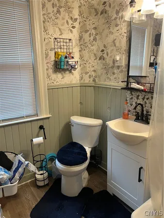 $180,000 | 110 Clinton Place, Utica, NY 13501