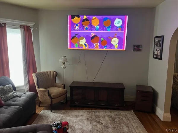 $180,000 | 110 Clinton Place, Utica, NY 13501