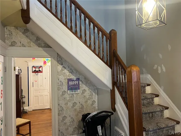 $180,000 | 110 Clinton Place, Utica, NY 13501