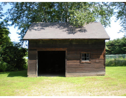 2 Garage Road Sunderland, MA 01375 - Photo 4 of 5 Gallery Image 4