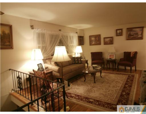 13 Barker Road Somerset, NJ 08873 - Photo 4 of 5 Gallery Image 4