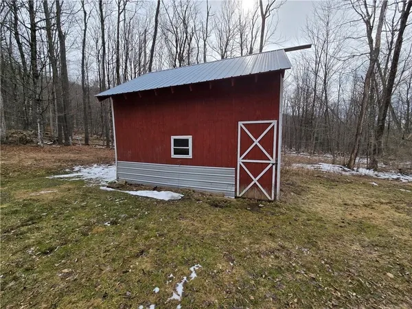 $275,000 | 565 Ridge Road, Hancock, NY 13783