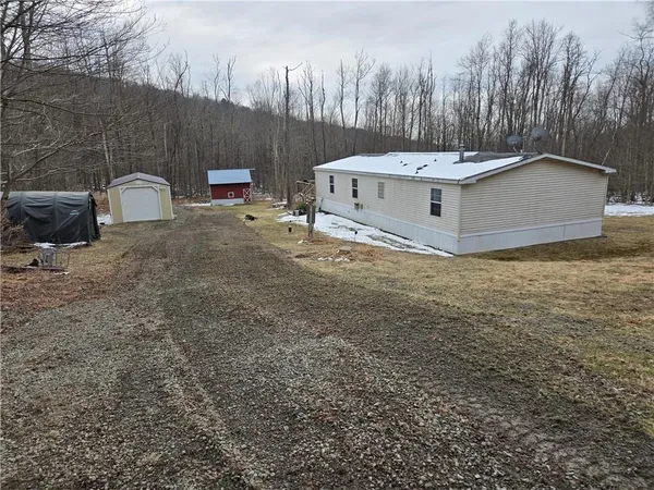 $275,000 | 565 Ridge Road, Hancock, NY 13783