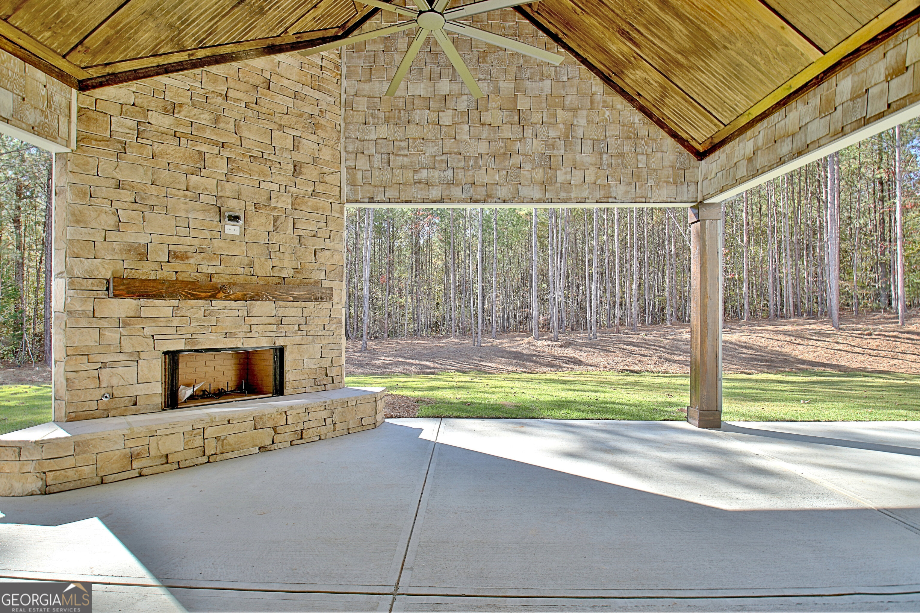 196 Bob Smith Road Sharpsburg, GA 30277 - Photo 17 of 68