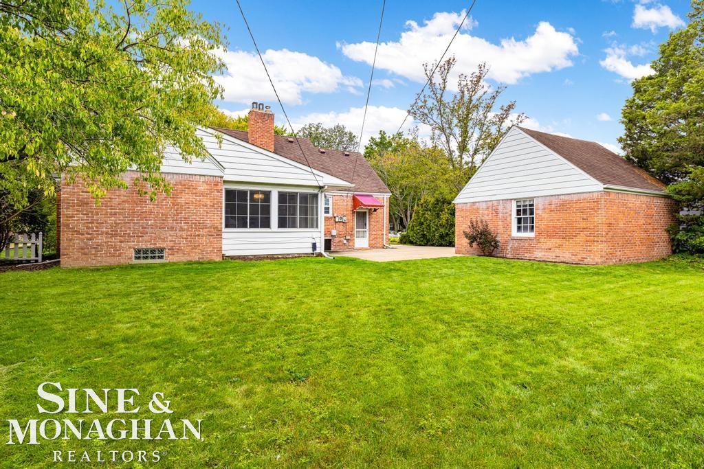 884 Hawthorne Road Grosse Pointe, MI 48236 - Photo 25 of 36 50121865-24.JPG