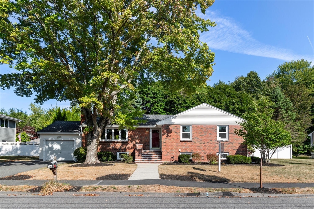 34 Sycamore Road Wakefield, MA 01880 - Photo 1 of 37 Gallery Image 1