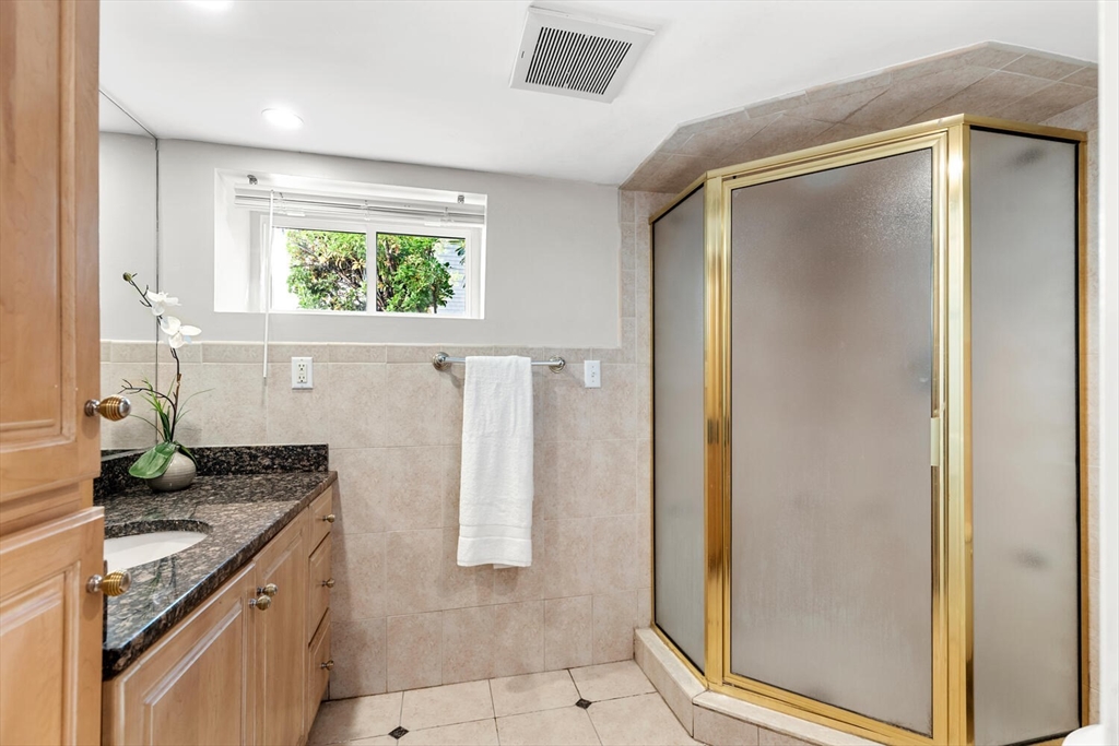 34 Sycamore Road Wakefield, MA 01880 - Photo 27 of 37 Gallery Image 27