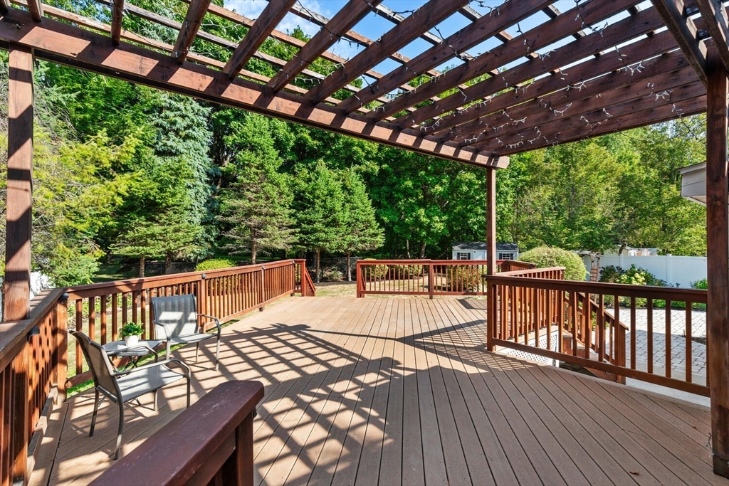 34 Sycamore Road Wakefield, MA 01880 - Photo 29 of 37 Gallery Image 29