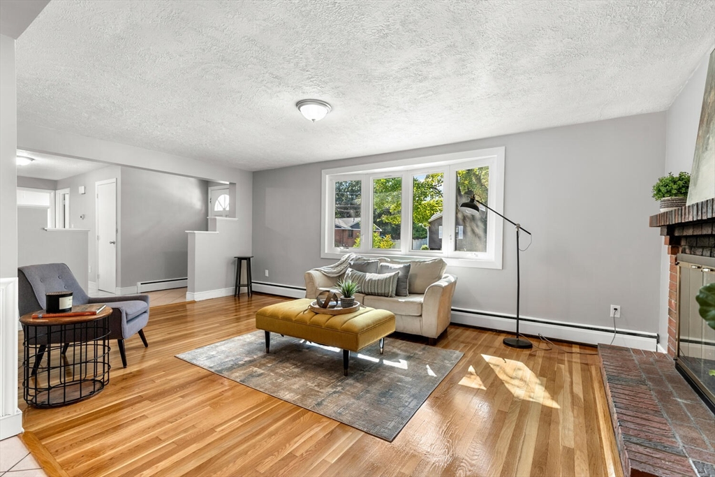 34 Sycamore Road Wakefield, MA 01880 - Photo 10 of 37 Gallery Image 10
