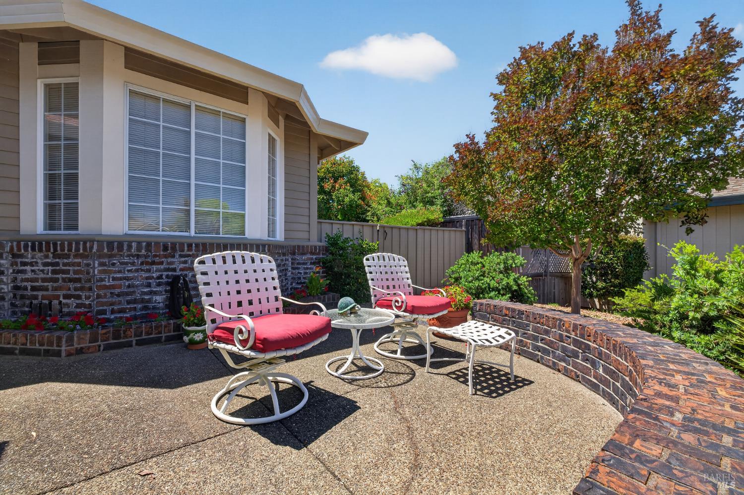 317 Miramonte Place Santa Rosa, CA 95409 - Photo 4 of 48