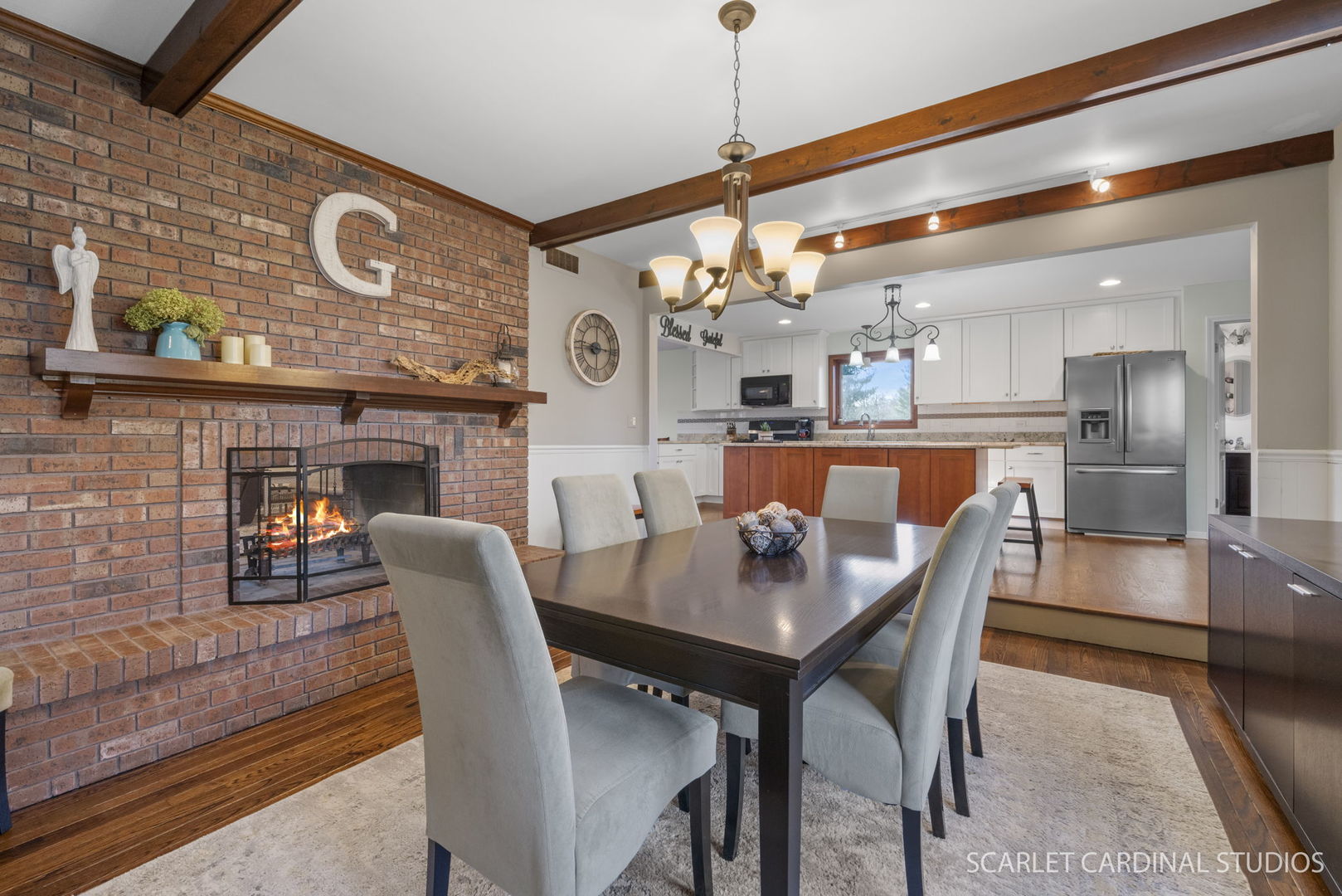 27W583 Meadow Road Naperville, IL 60565 - Photo 12 of 27 Gallery Image 12