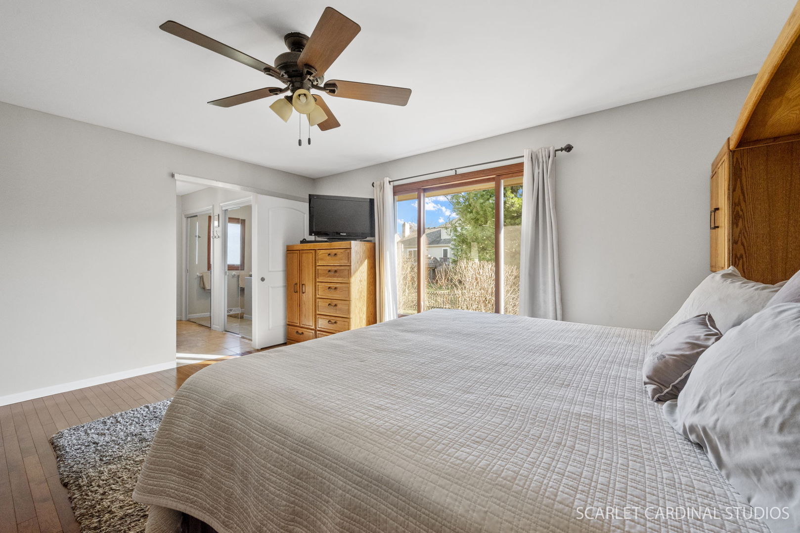 27W583 Meadow Road Naperville, IL 60565 - Photo 16 of 27 Gallery Image 16