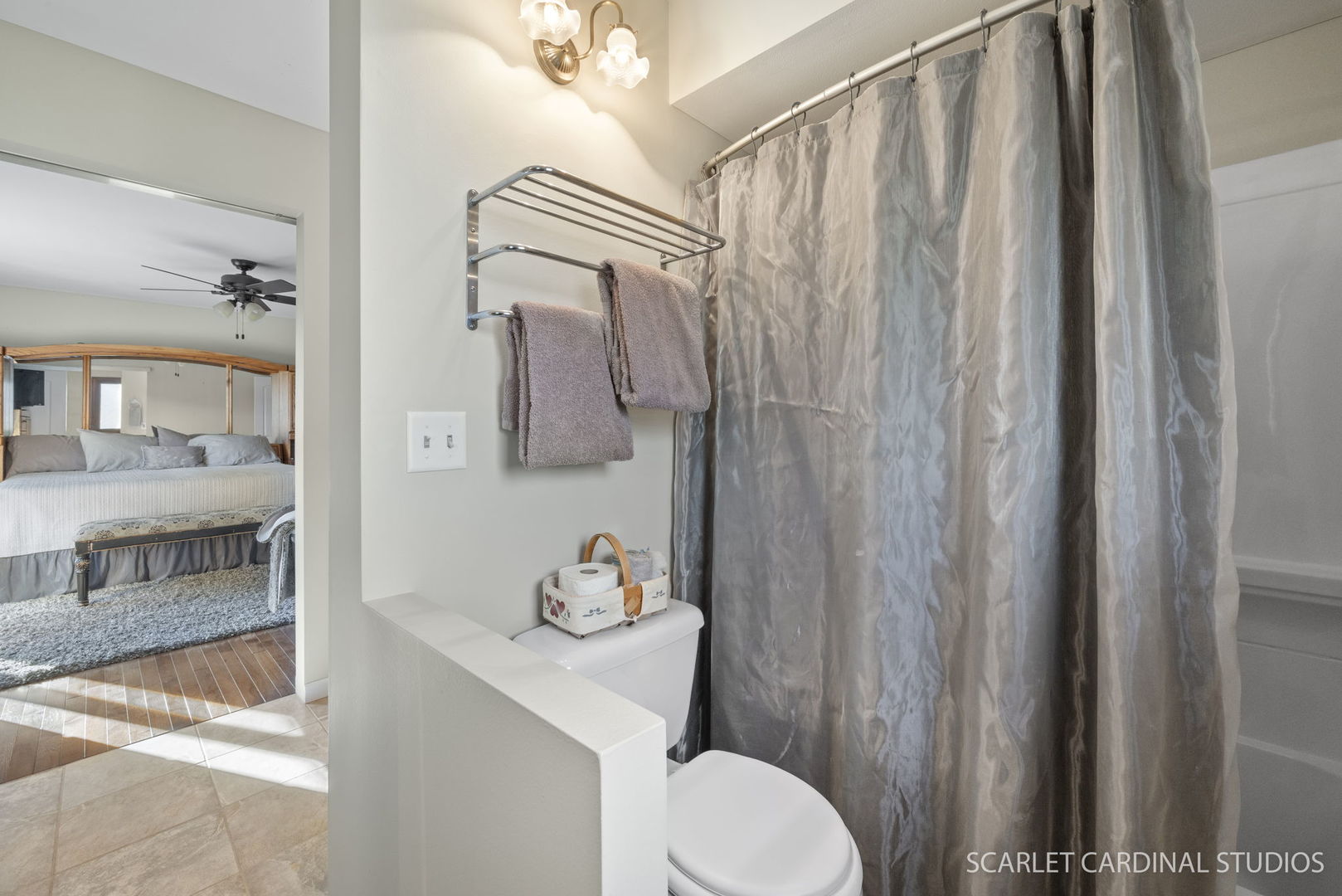 27W583 Meadow Road Naperville, IL 60565 - Photo 18 of 27 Gallery Image 18
