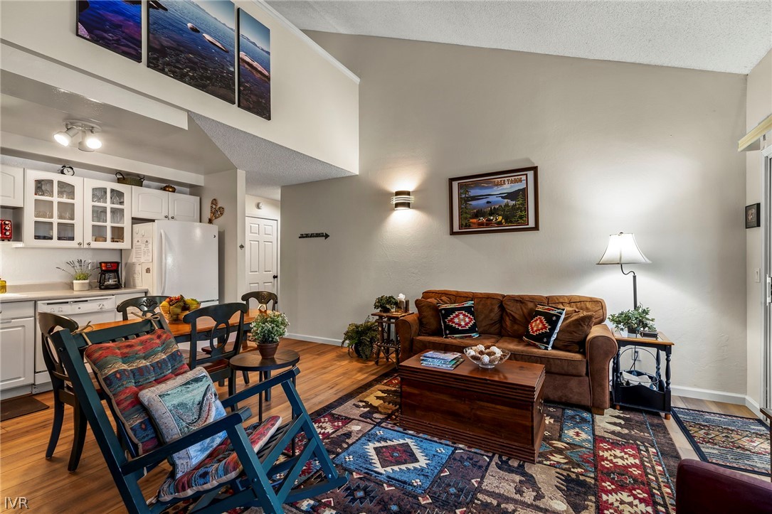 330 Ski Way, Unit 19 Incline Village, NV 89451 - Photo 13 of 40 Great Room Towards Entry