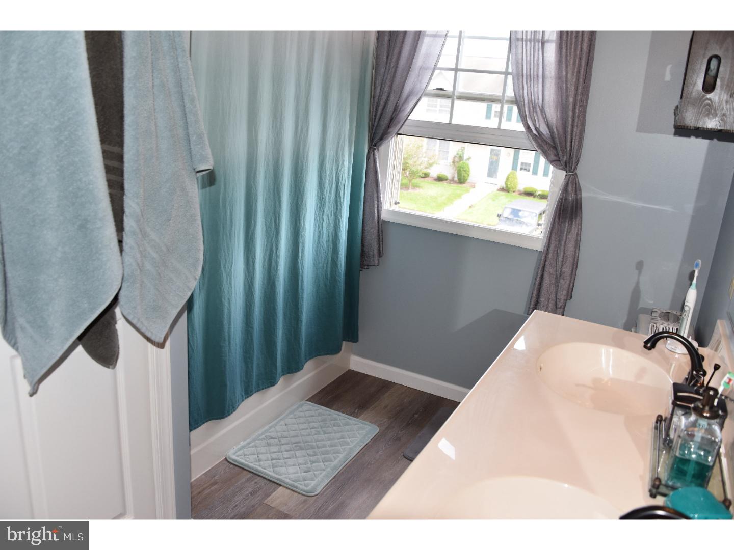 2916 Harbor Drive Sinking Spring, PA 19608 - Photo 22 of 25 Bathroom