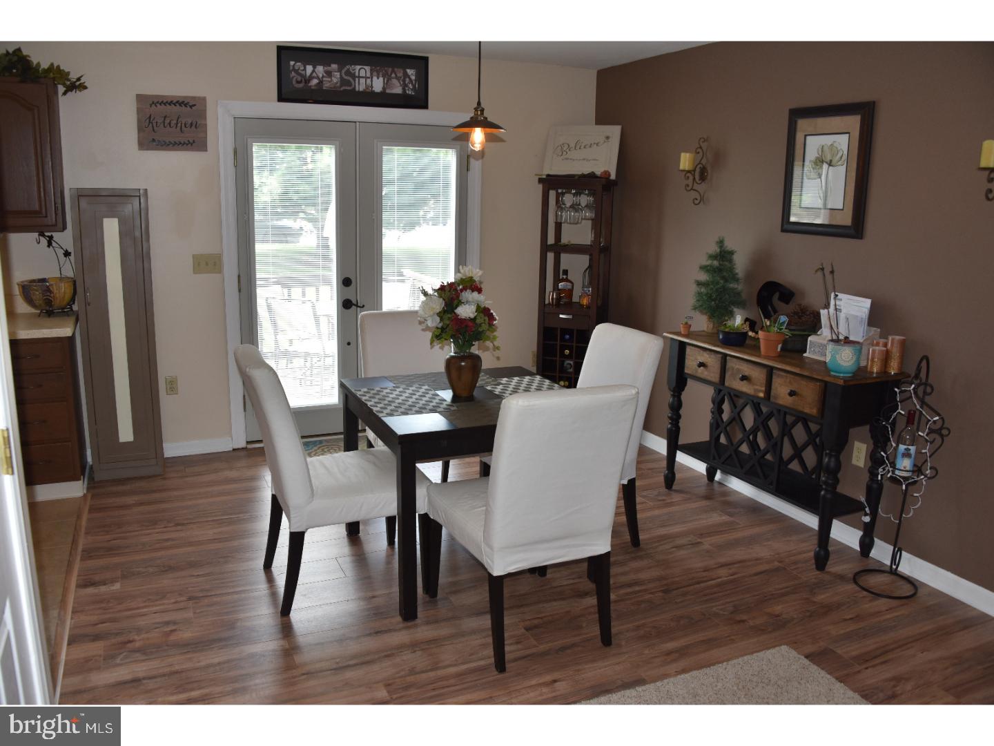 2916 Harbor Drive Sinking Spring, PA 19608 - Photo 8 of 25 Dining Room