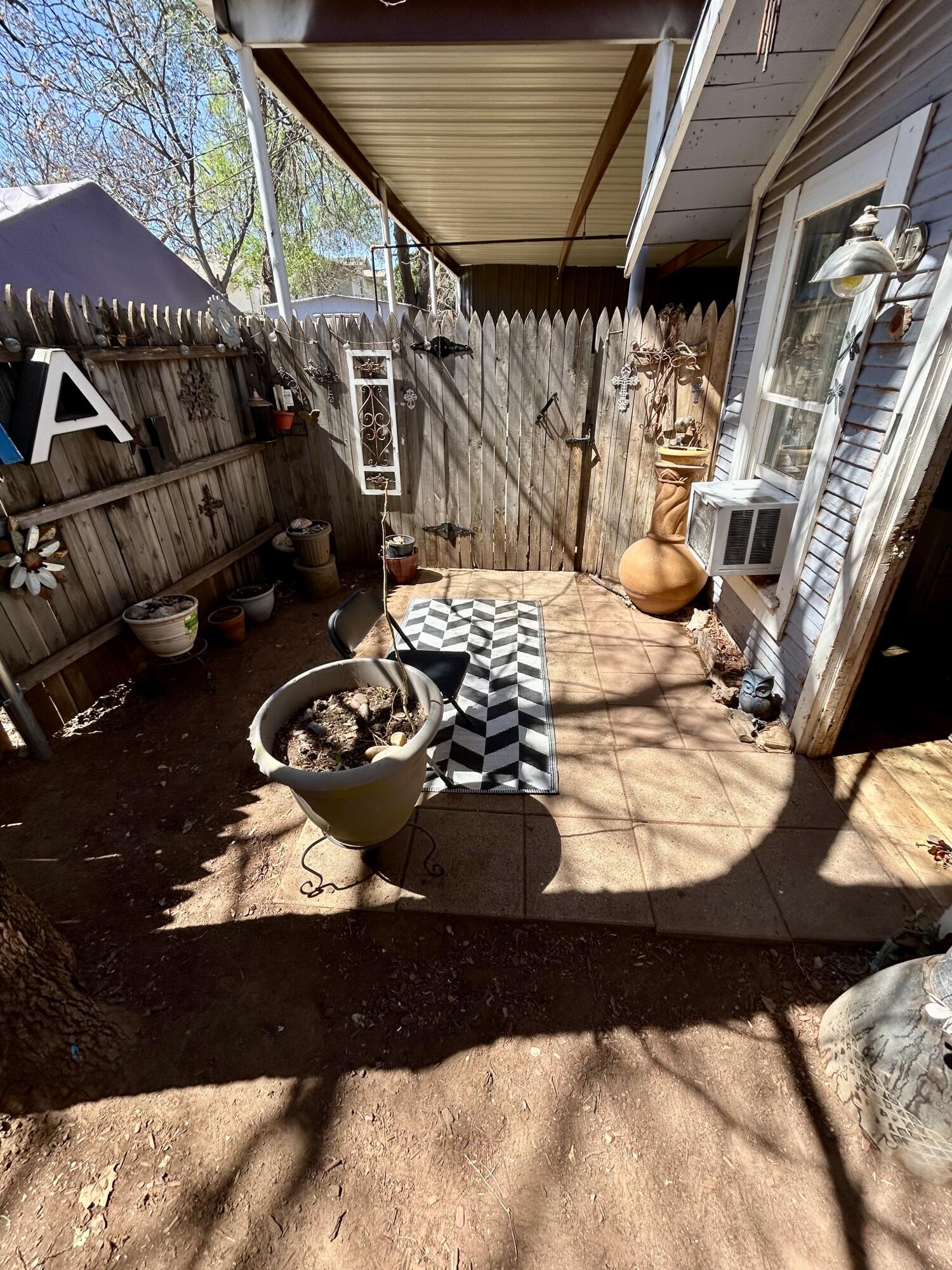 2206 15th Street Lubbock, TX 79401 - Photo 17 of 22 Apt