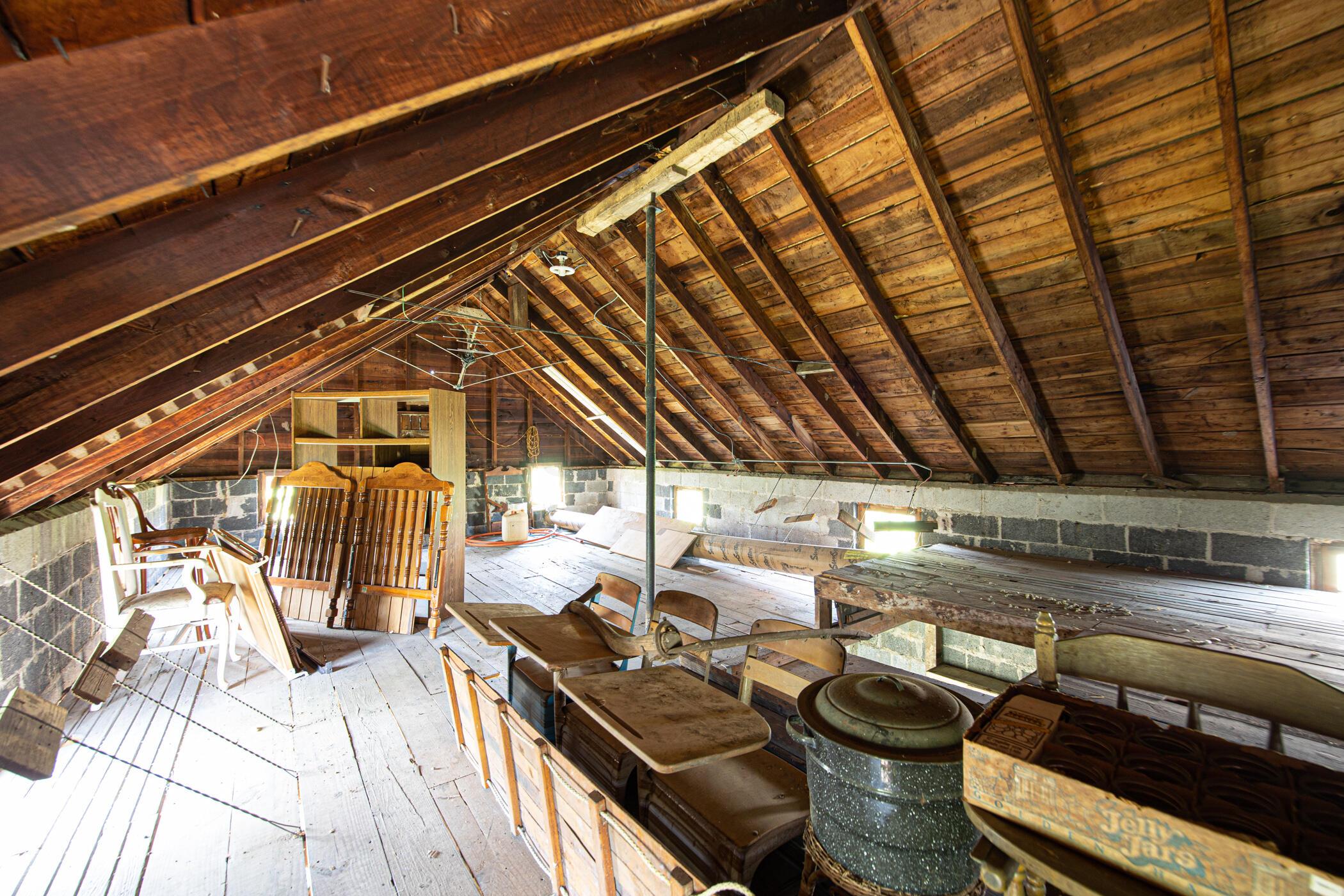 1558 Demorest Road Columbus, OH 43228 - Photo 44 of 44 Barn Loft