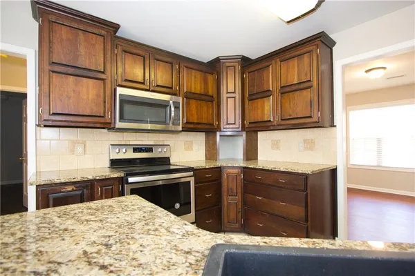 $2,400 | 585 Chapel Walk Lane Southeast, Lawrenceville, GA 30045