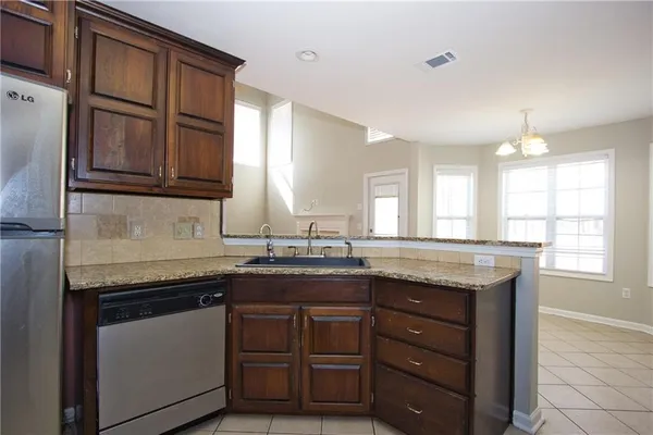 $2,400 | 585 Chapel Walk Lane Southeast, Lawrenceville, GA 30045