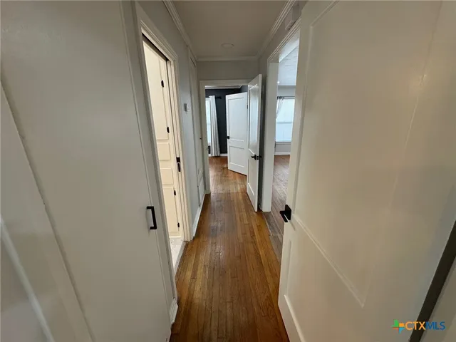 $179,000 | 300 North Bowie Avenue, Cameron, TX 76520