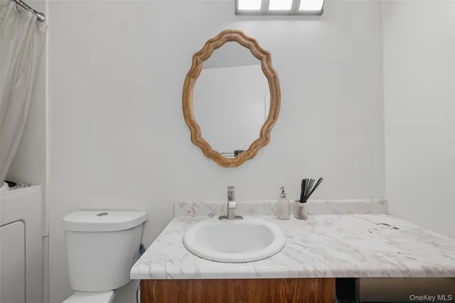 $309,999 | 24 Wooded Way, Calverton, NY 11933