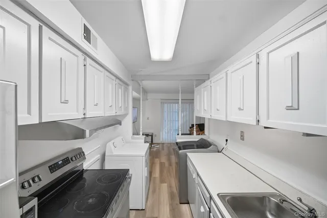 $309,999 | 24 Wooded Way, Calverton, NY 11933