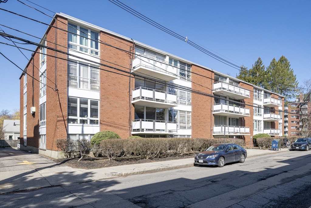 50 Park Street, Unit 38 Brookline, MA 02446 - Photo 3 of 7