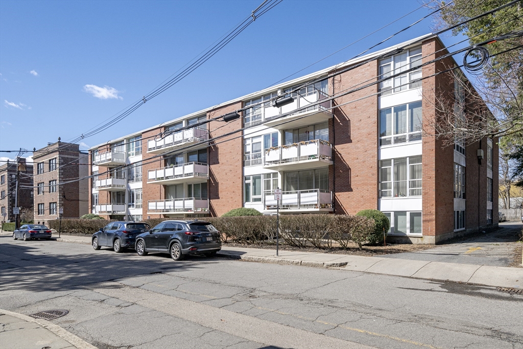 50 Park Street, Unit 38 Brookline, MA 02446 - Photo 4 of 7