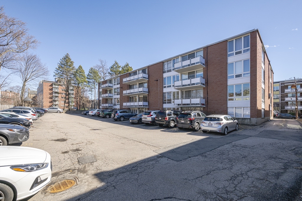 50 Park Street, Unit 38 Brookline, MA 02446 - Photo 5 of 7