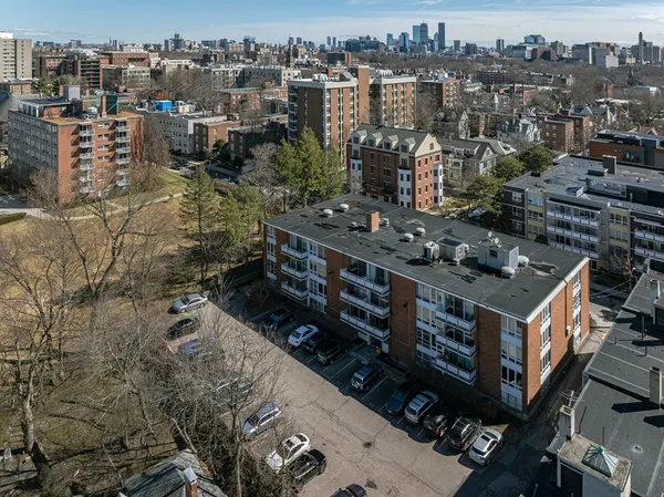 $819,000 | 50 Park Street, Unit 38, Brookline, MA 02446
