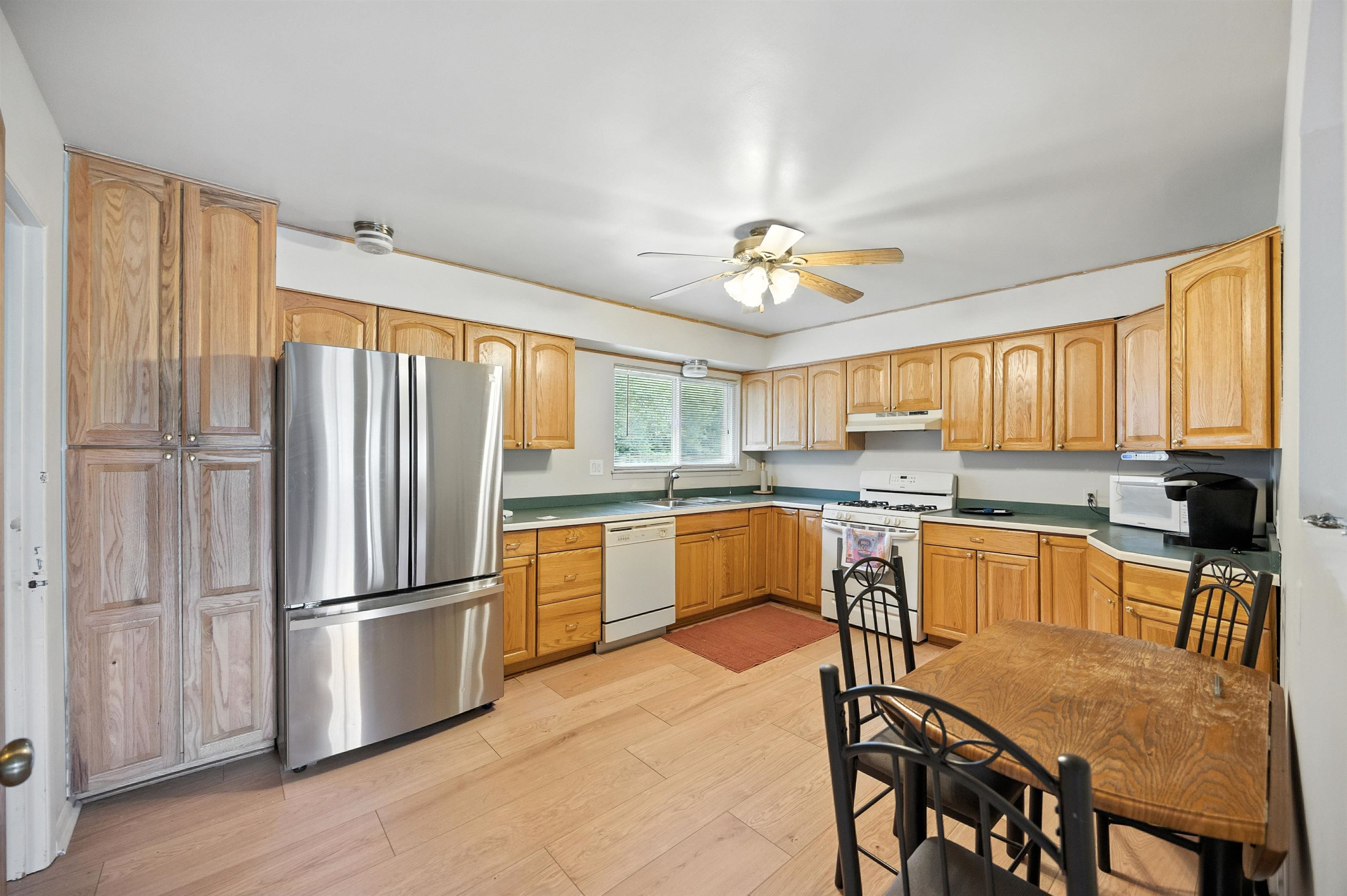 38351 Dequindre Road Troy, MI 48083 - Photo 8 of 25