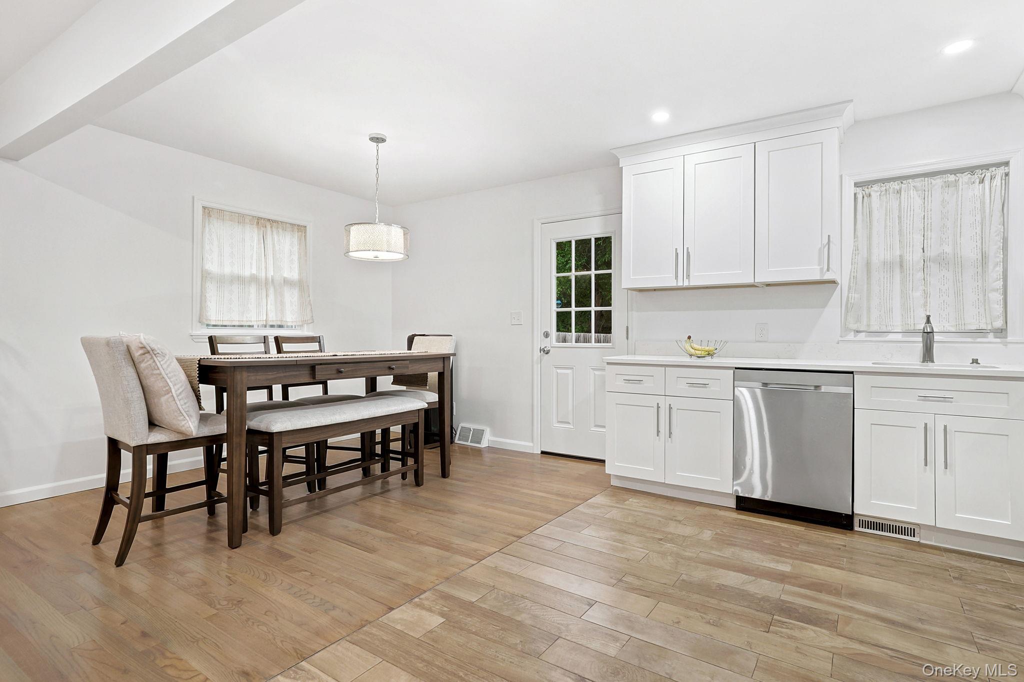 47 Riverview Drive Fishkill, NY 12524 - Photo 9 of 27