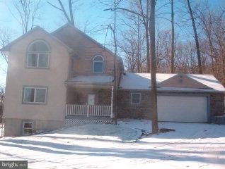 322 Ridge Avenue Ephrata, PA 17522 - Photo 1 of 8 Gallery Image 1