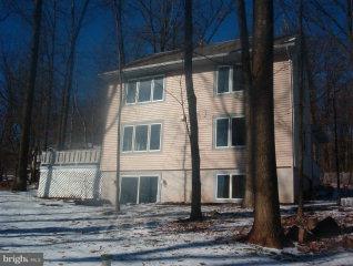 322 Ridge Avenue Ephrata, PA 17522 - Photo 7 of 8 Gallery Image 7