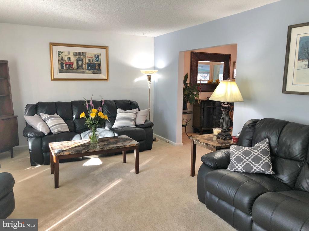 2609 Arbor Road Broomall, PA 19008 - Photo 4 of 44 LIVING ROOM