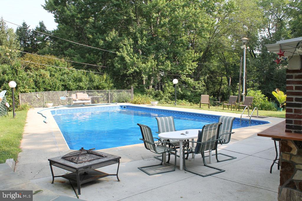 2609 Arbor Road Broomall, PA 19008 - Photo 37 of 44 Gallery Image 37
