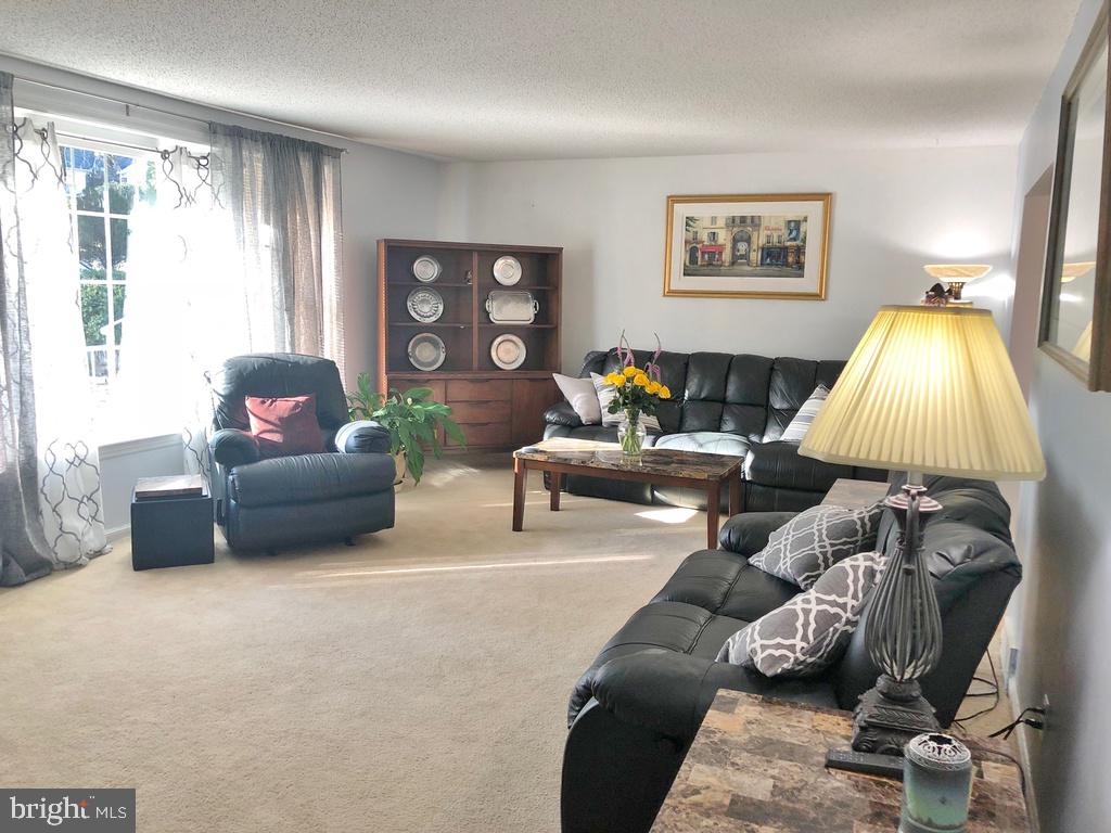 2609 Arbor Road Broomall, PA 19008 - Photo 5 of 44 LIVING ROOM