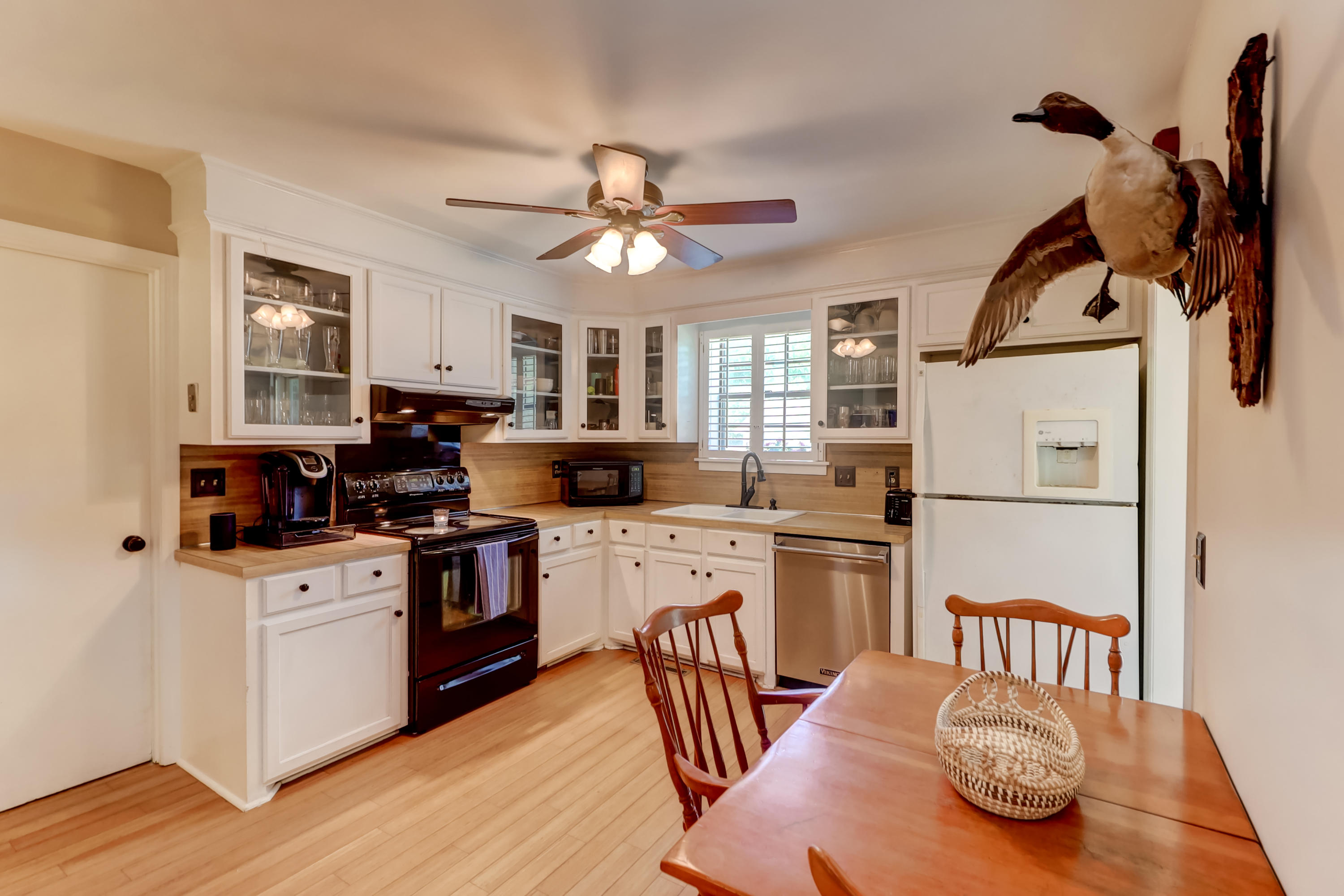 1519 Wakendaw Road Mount Pleasant, SC 29464 - Photo 14 of 27 1519 Wakendaw (20)